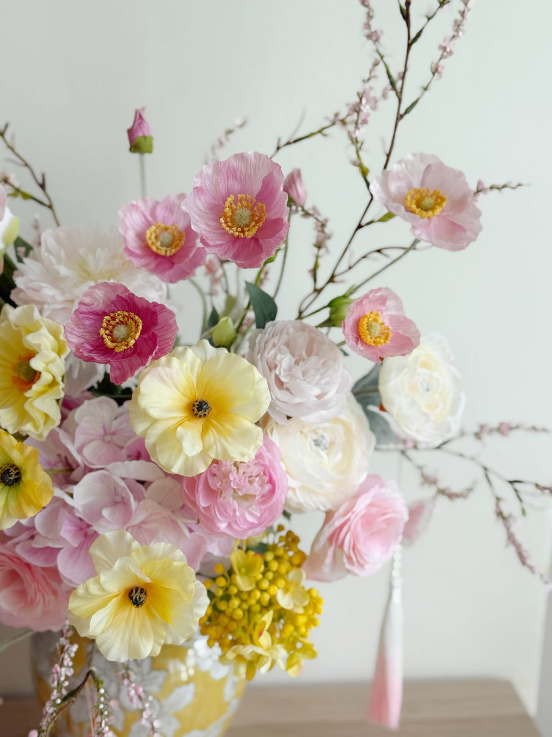 迎春纳福 Spring Blessings Bloom In The Vase (1-sided)