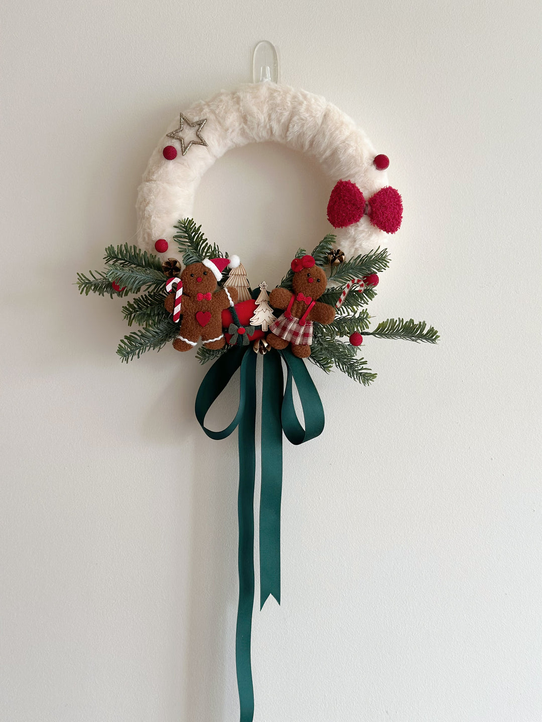 PRE-ORDER (17-23 Oct): Cozy Gingerbread Fur Wreath