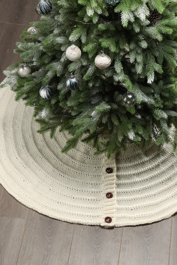 PRE-ORDER (17-23 Oct): Cream White Knitted Waves Tree Skirt