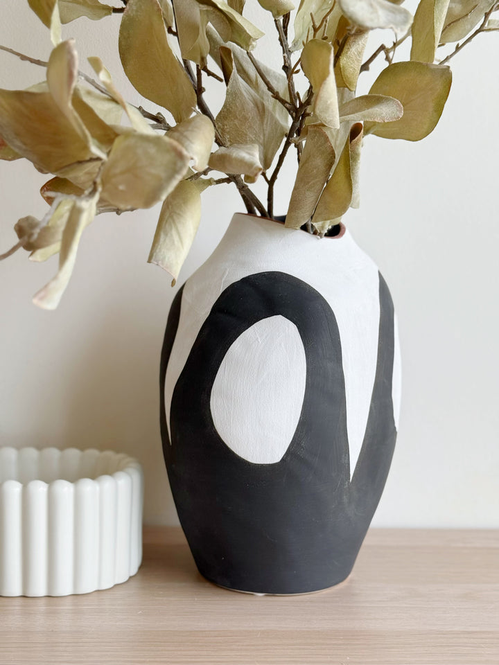 Mono Form Porcelain Vase