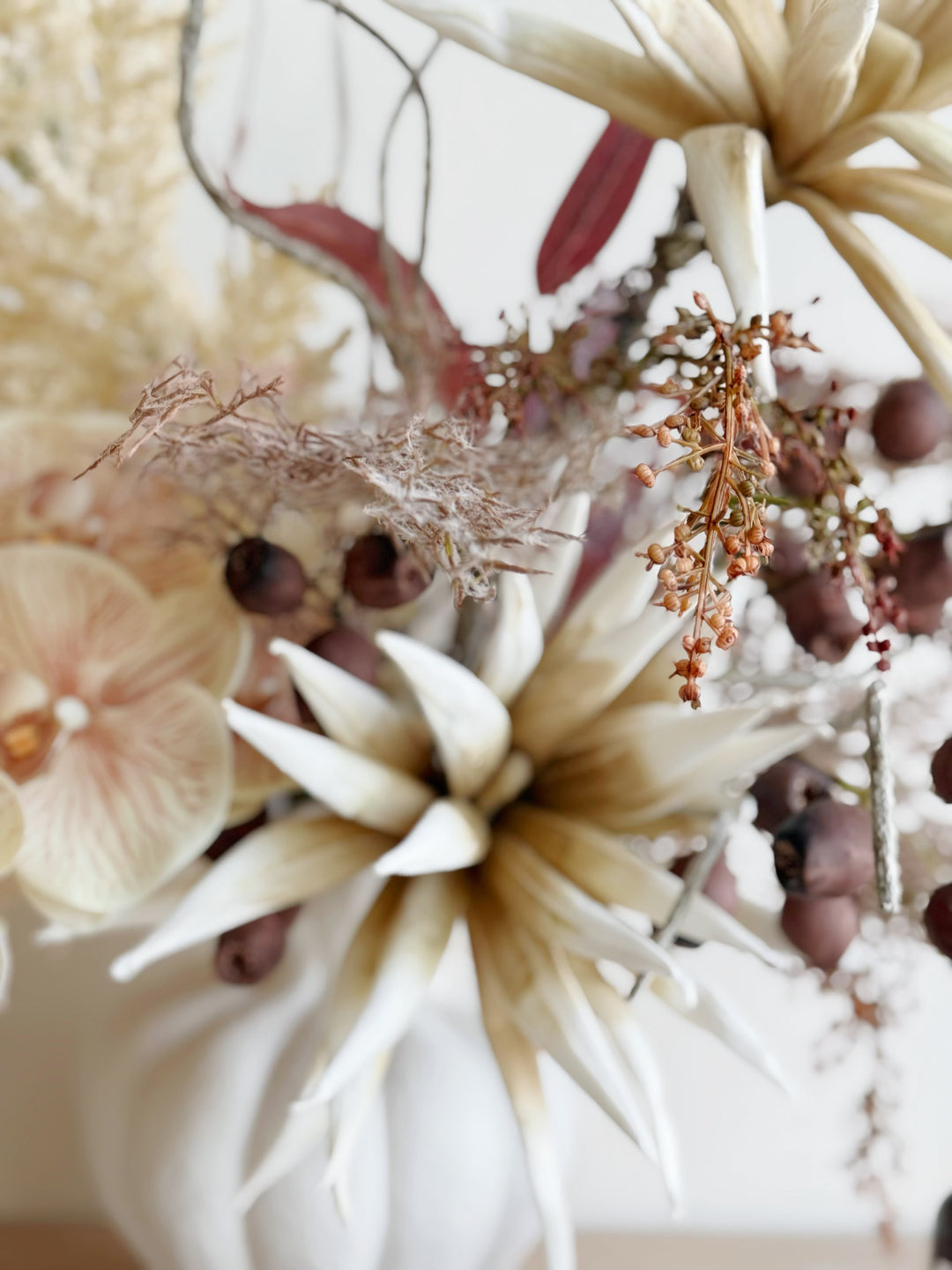Earthen Wild Bloom in the Vase (1-sided)