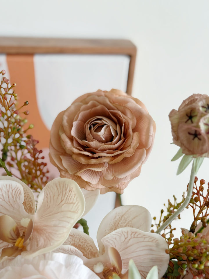 PRE-ORDER (19-22 May): Rosé Sculptura Bloom in the Vase (1-sided)