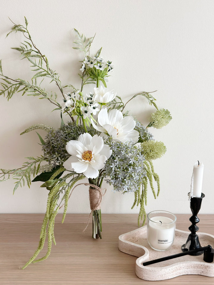 PRE-ORDER (3-7 April): Morning Dew Bouquet (front facing)