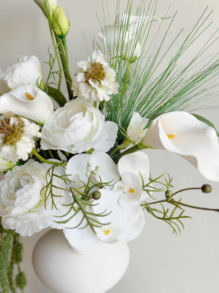 Whispering Calla Garden Bouquet (1-sided)
