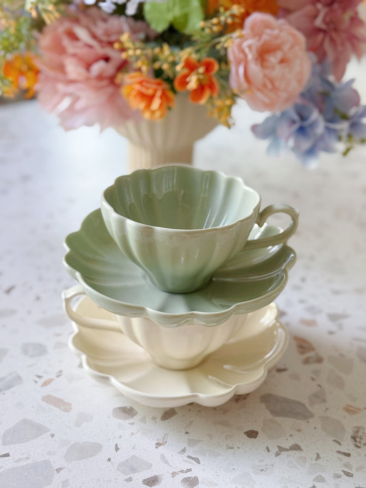 Blooming Petals Tea Set (2 colours)