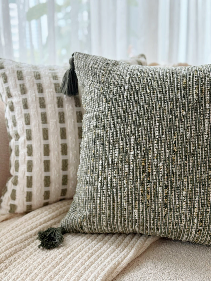 Verdant Weave Tassel Cushion Cover