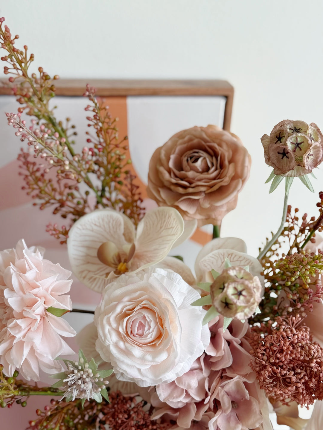 PRE-ORDER (19-22 May): Rosé Sculptura Bloom in the Vase (1-sided)