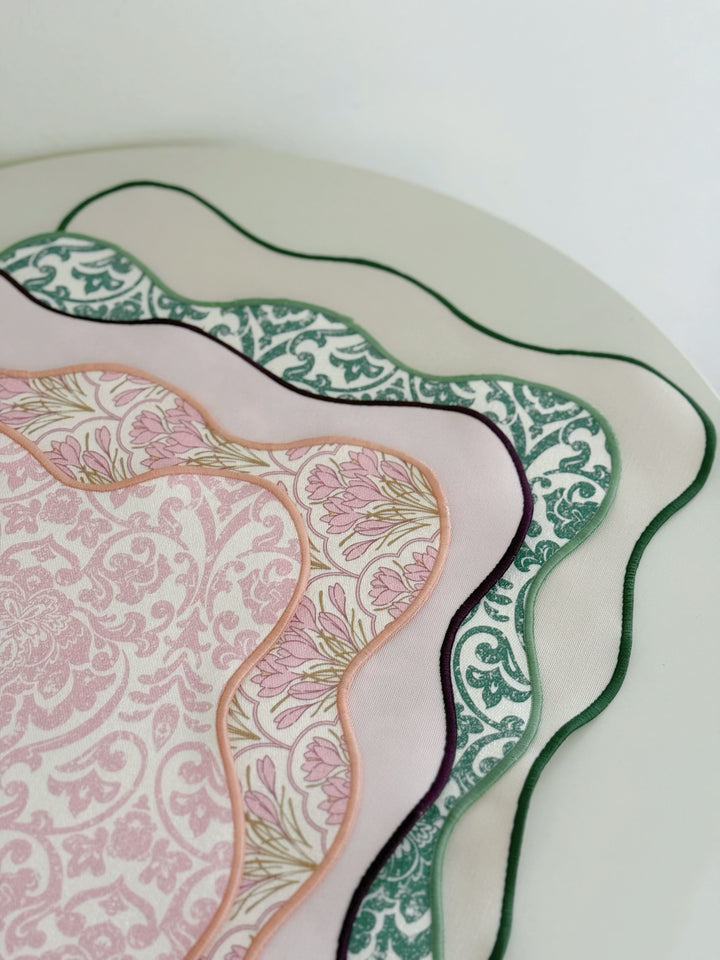 Scallop Garden Fabric Placemat (5 colours)