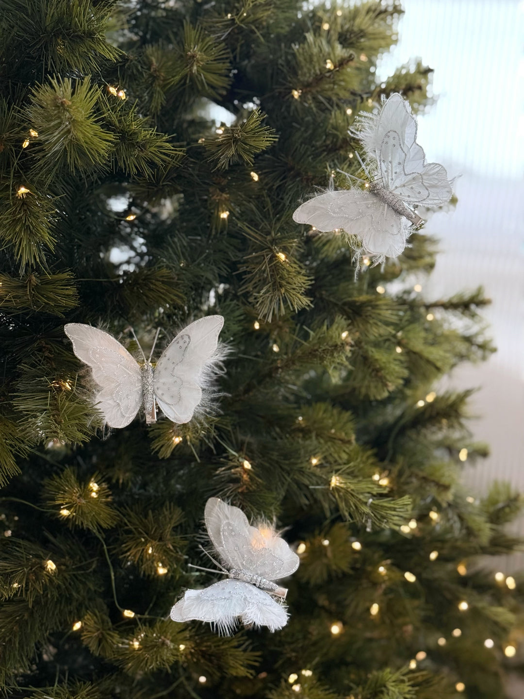 Whispering Wings Ornament Clip – White (set of 3)