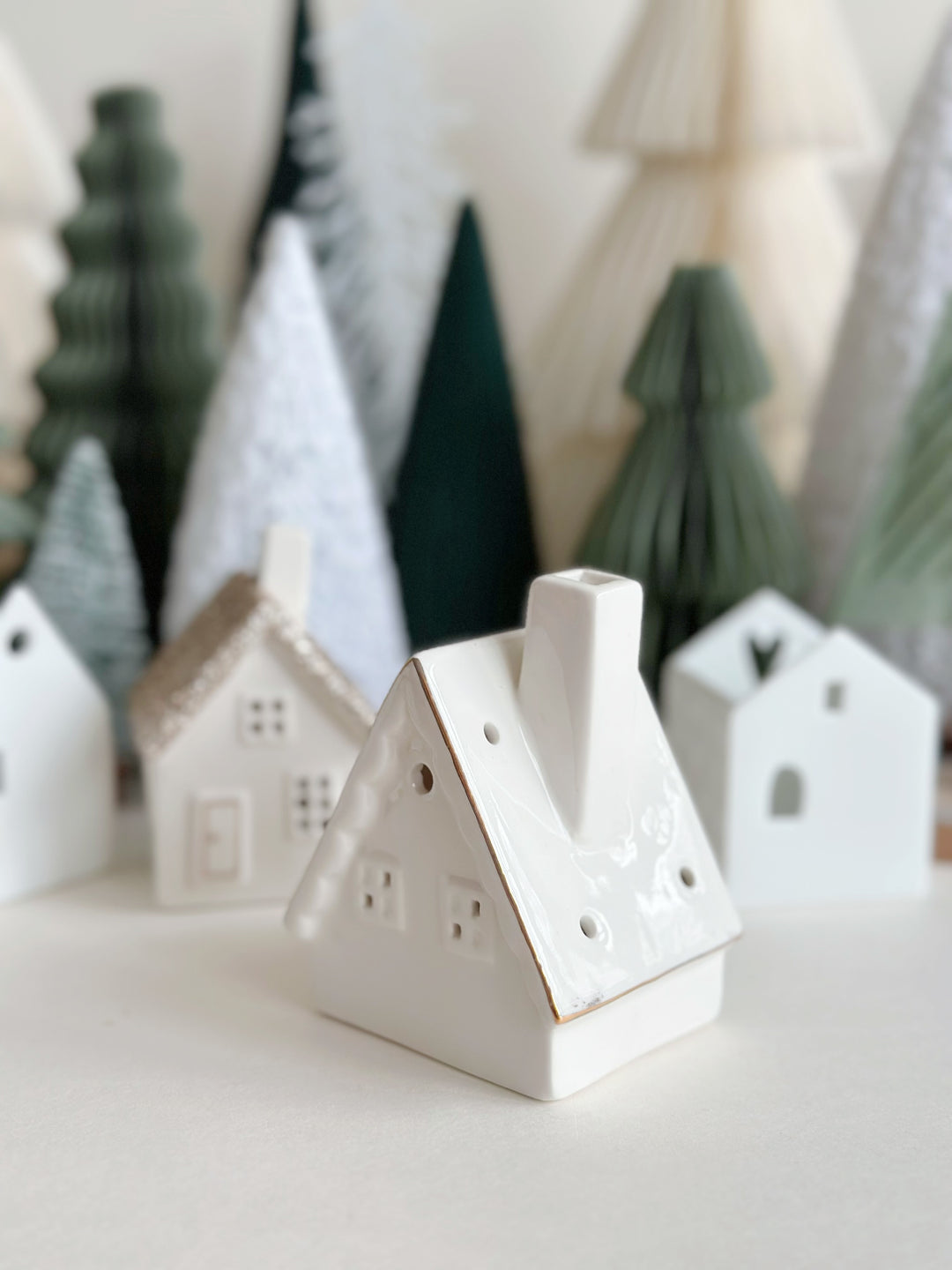 Cozy Glow Porcelain Cottage