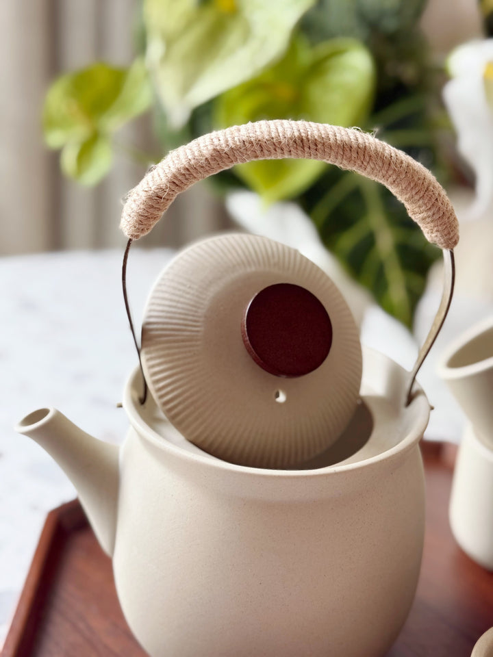 Hearth & Harvest Tea Set