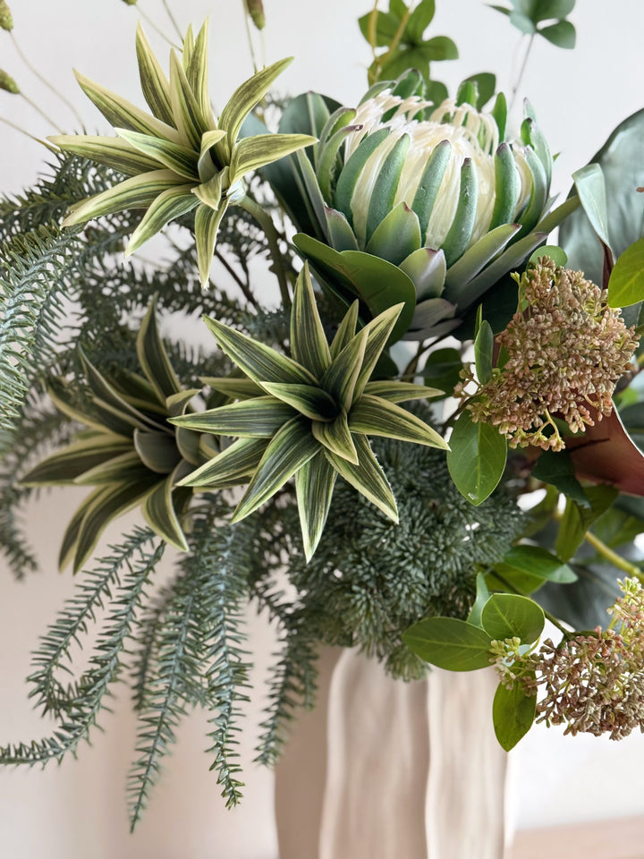 Botanical Rhythm in the Vase (1-sided)