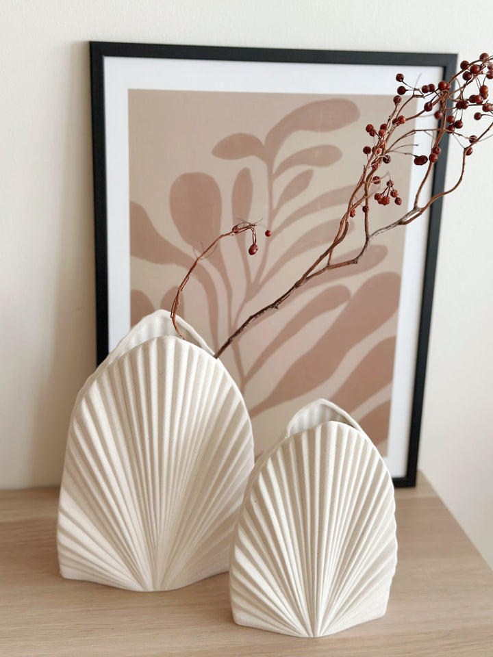 PRE-ORDER (13-19 May): Palm Radiance Duo Vases (set of 2)