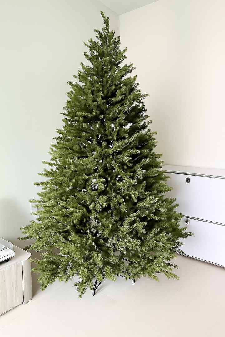 PRE-ORDER (24-28 Nov): Evergreen Luxe Nordmann Fir Tree (2 sizes)