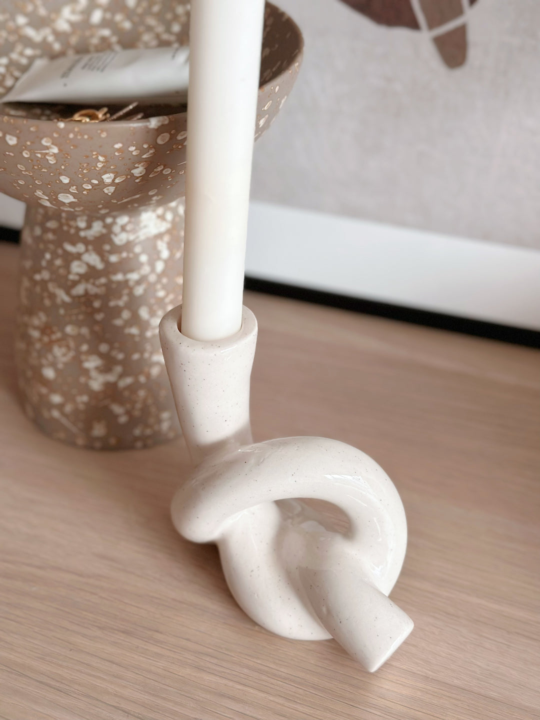 Gloss Knot Candle Holder