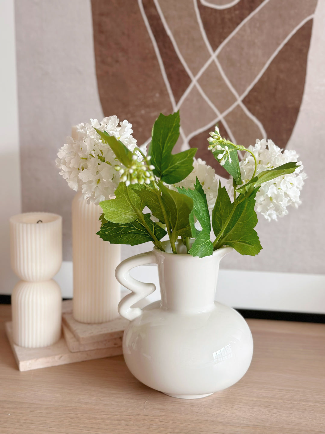 Lustrous Curve Vase