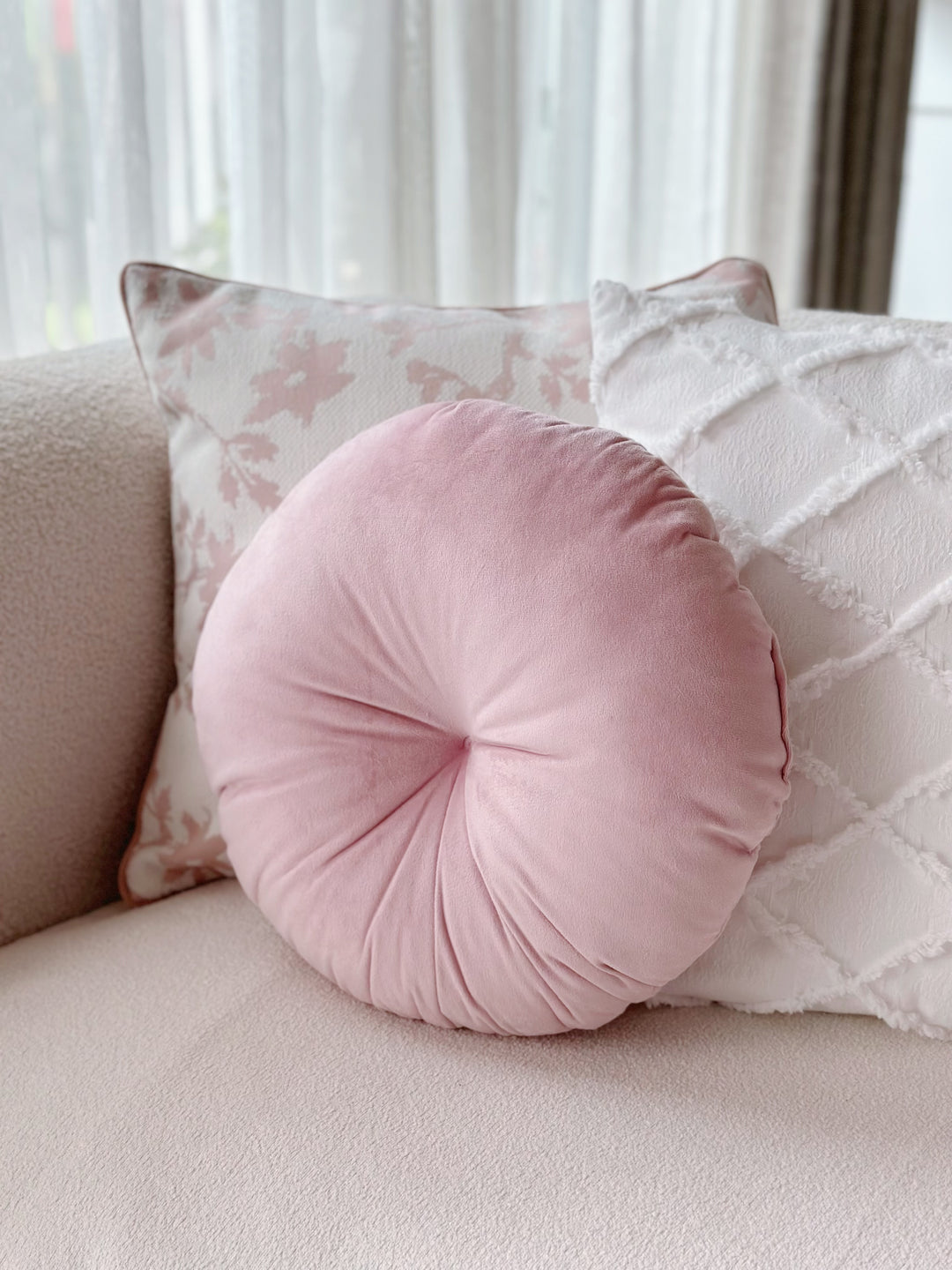 Dusty Pink Velvet Round Cushion