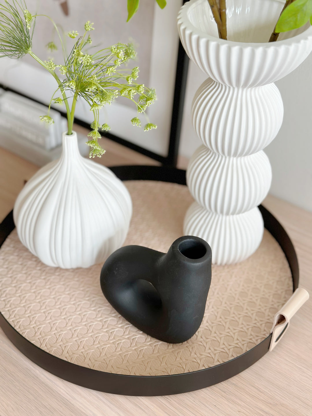 Brushed Noir & Leatherette Elegance Round Tray (2 colours)
