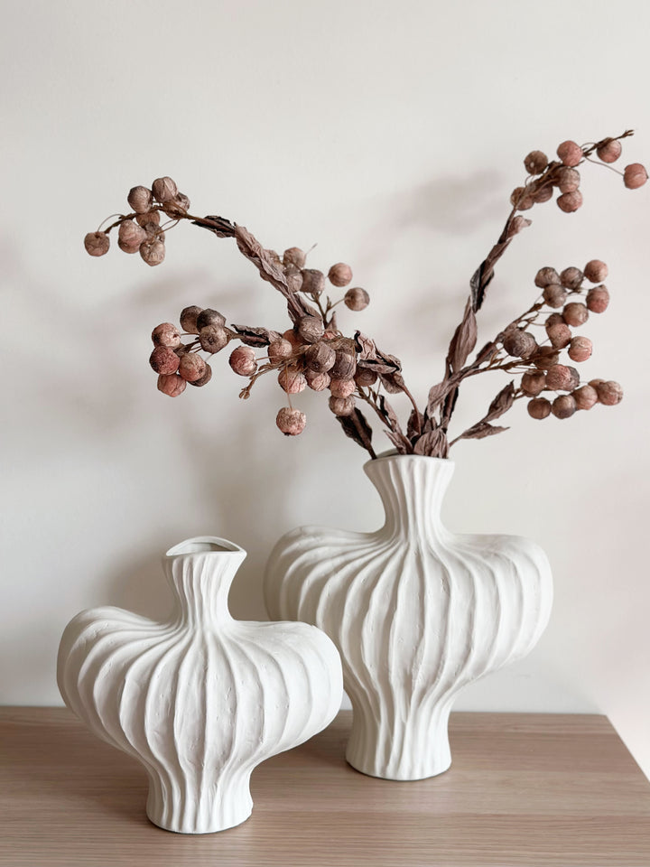 Artisanal Groove Porcelain Vase - cream beige (2 sizes)