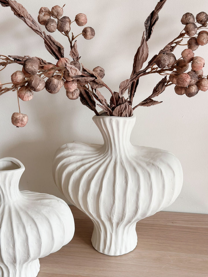 Artisanal Groove Porcelain Vase - cream beige (2 sizes)