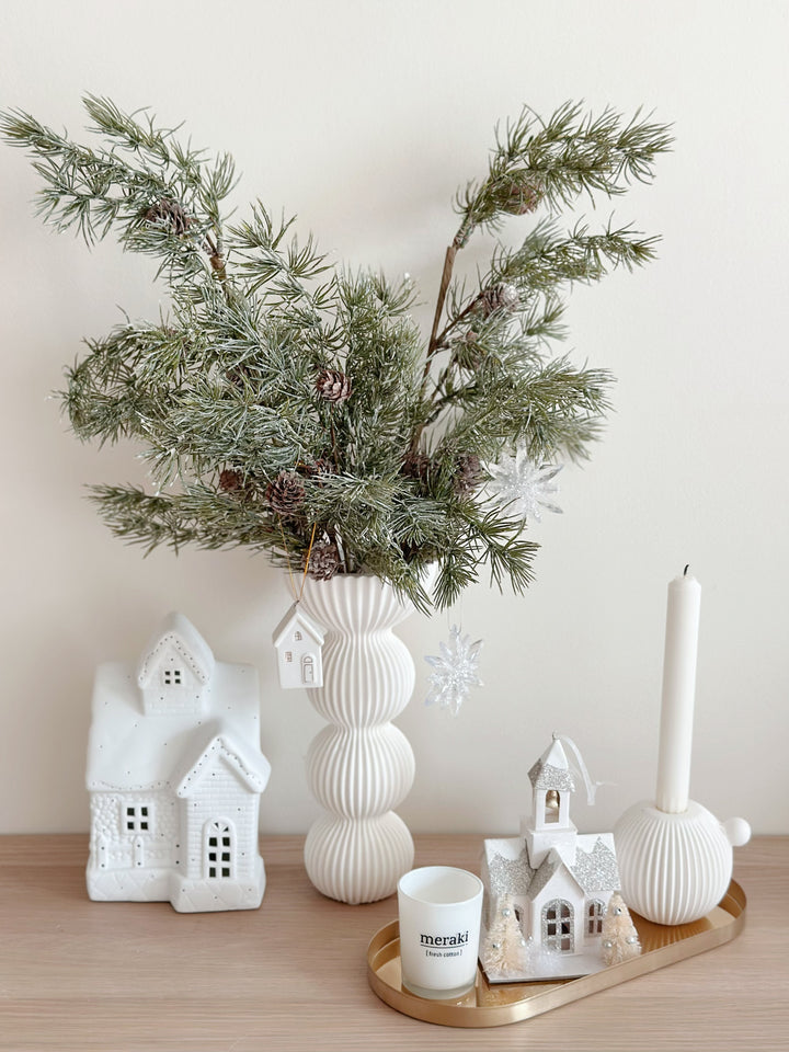 PRE-ORDER (13-19 Oct): Plastic Fir Spray Branches (2 sizes)