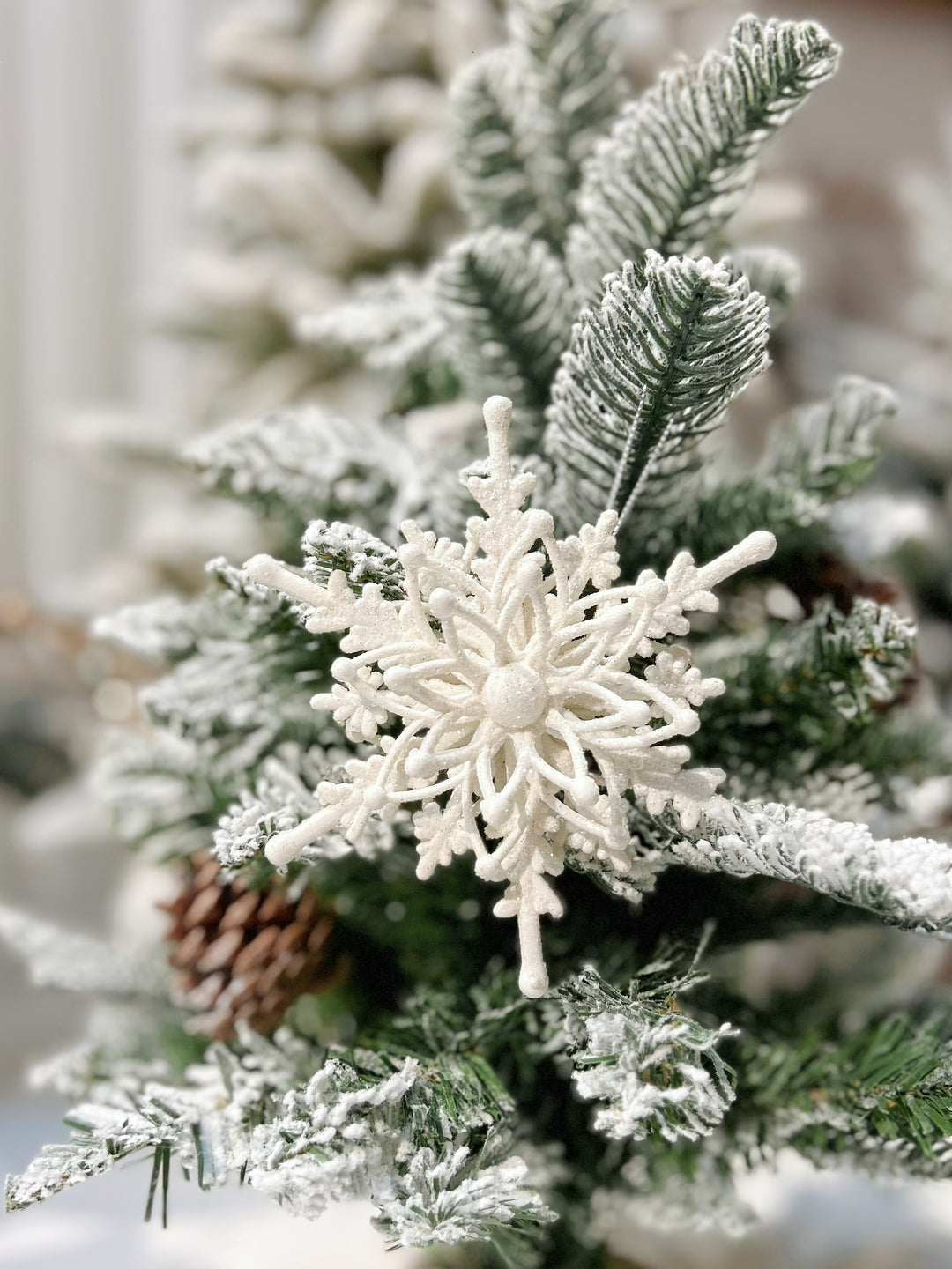 White Resin 3D Snowflake Ornament