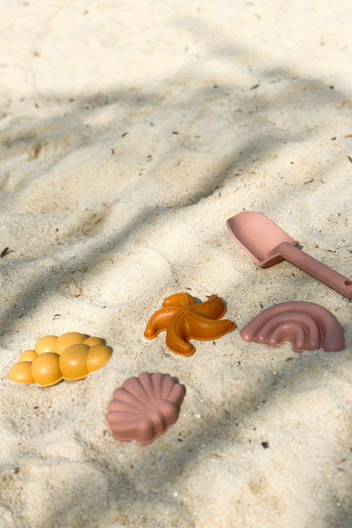 Rainbow & Clouds Silicone Bucket Beach Toy Set