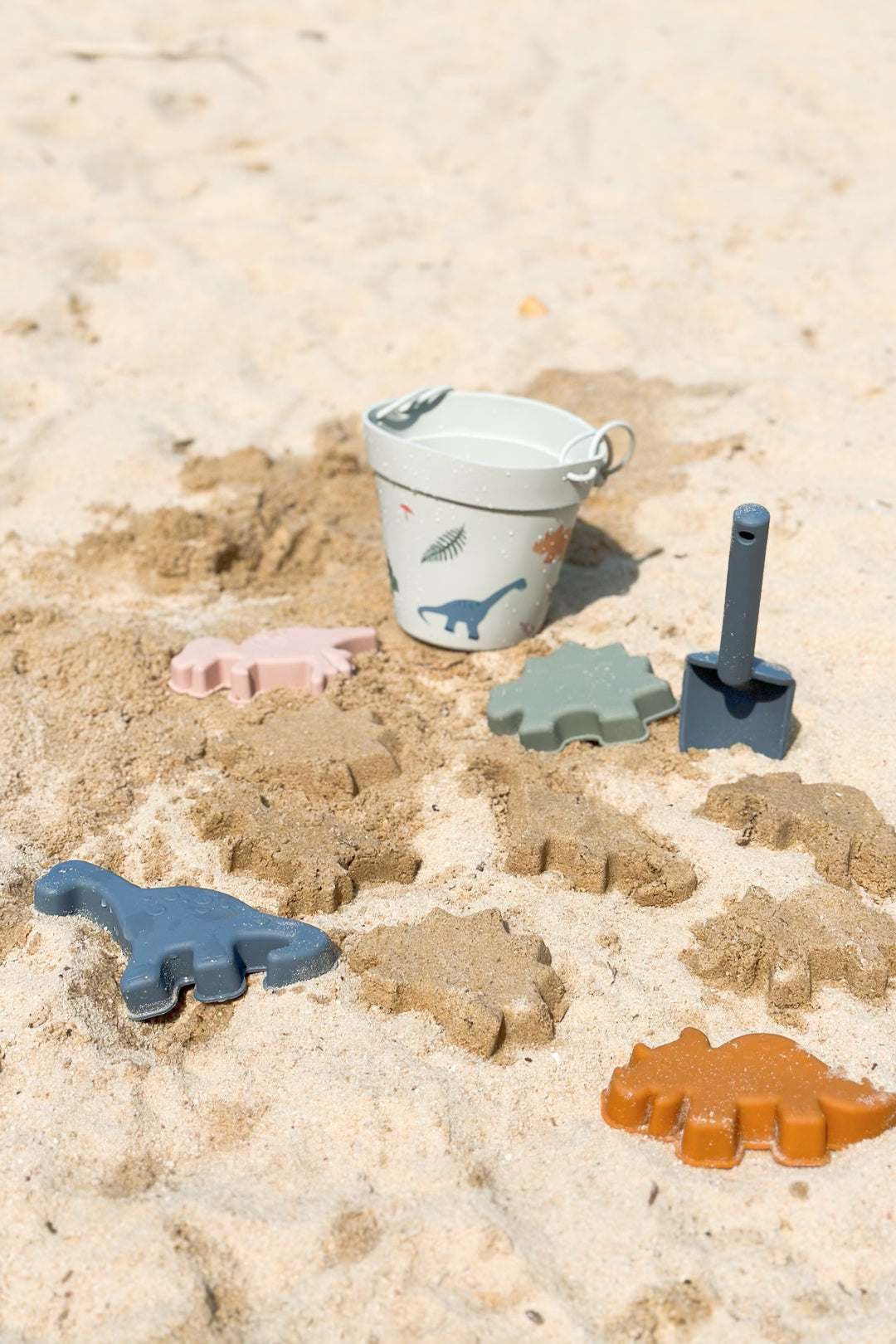 Dino Silicone Bucket Beach Toy Set