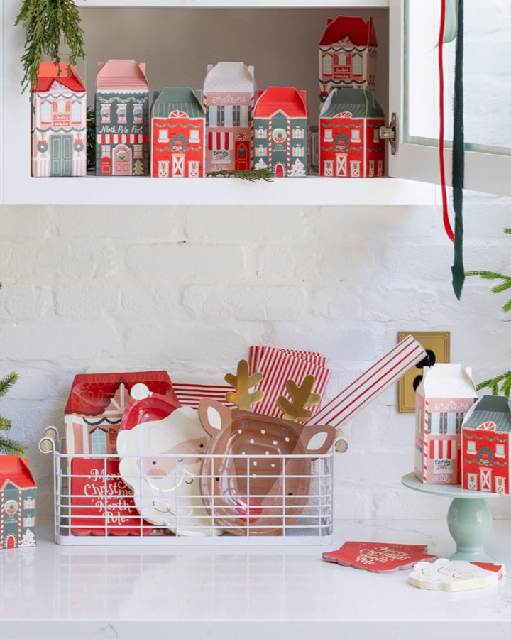 PRE-ORDER (26/09-02/10): Santa's Joy Paper Plate