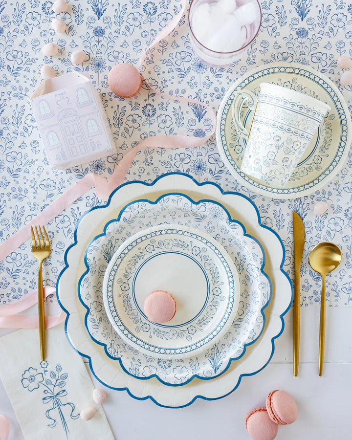 PRE-ORDER (26/09-02/10): Pembroke Cream with Blue Edge 12" Paper Plate
