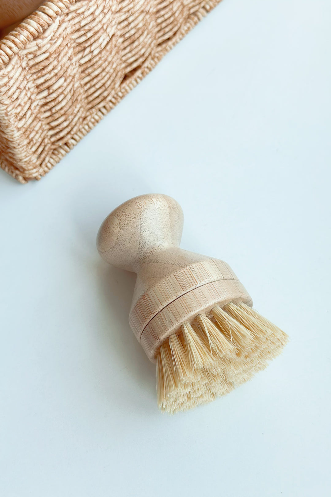Short Bamboo Handle Replaceable Eco Scrubber