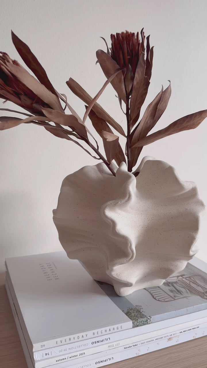 PRE-ORDER (9-15 May): Ripple Sculpted Decor Vase