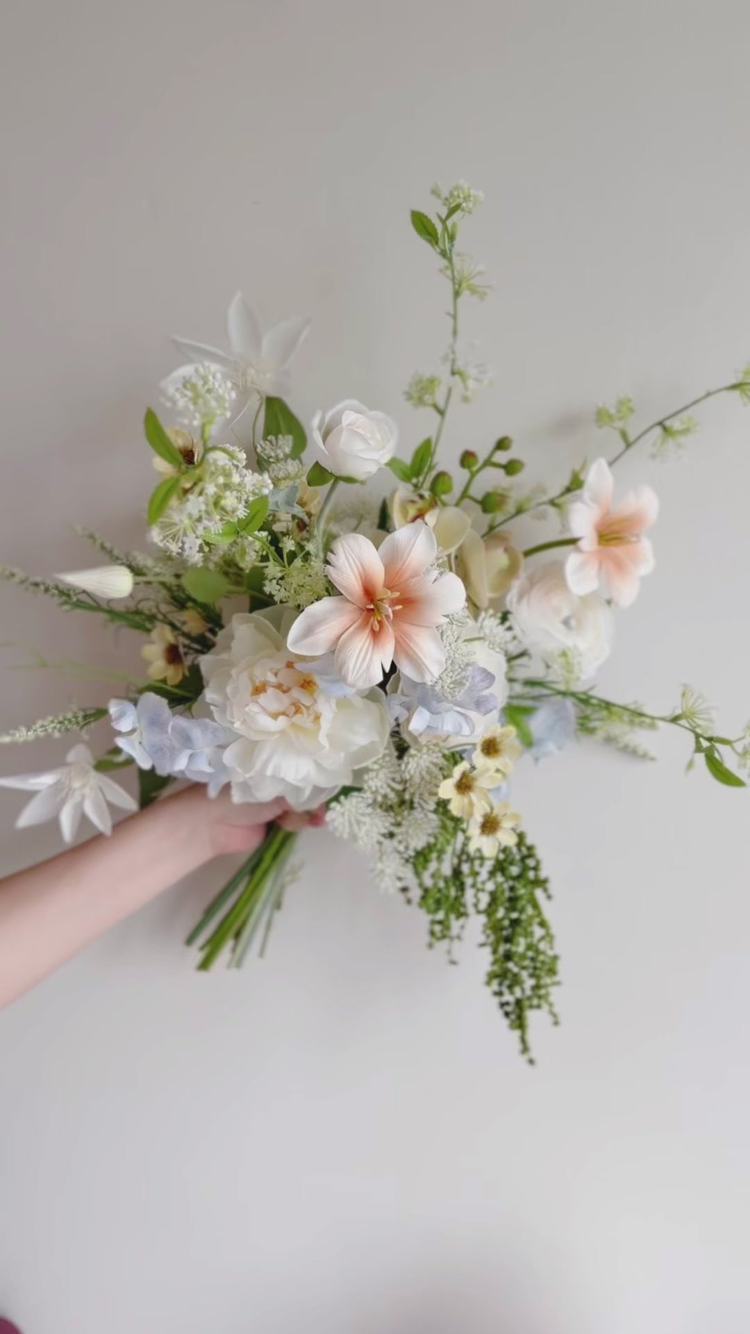 Soft Daybreak Bouquet (1-sided)