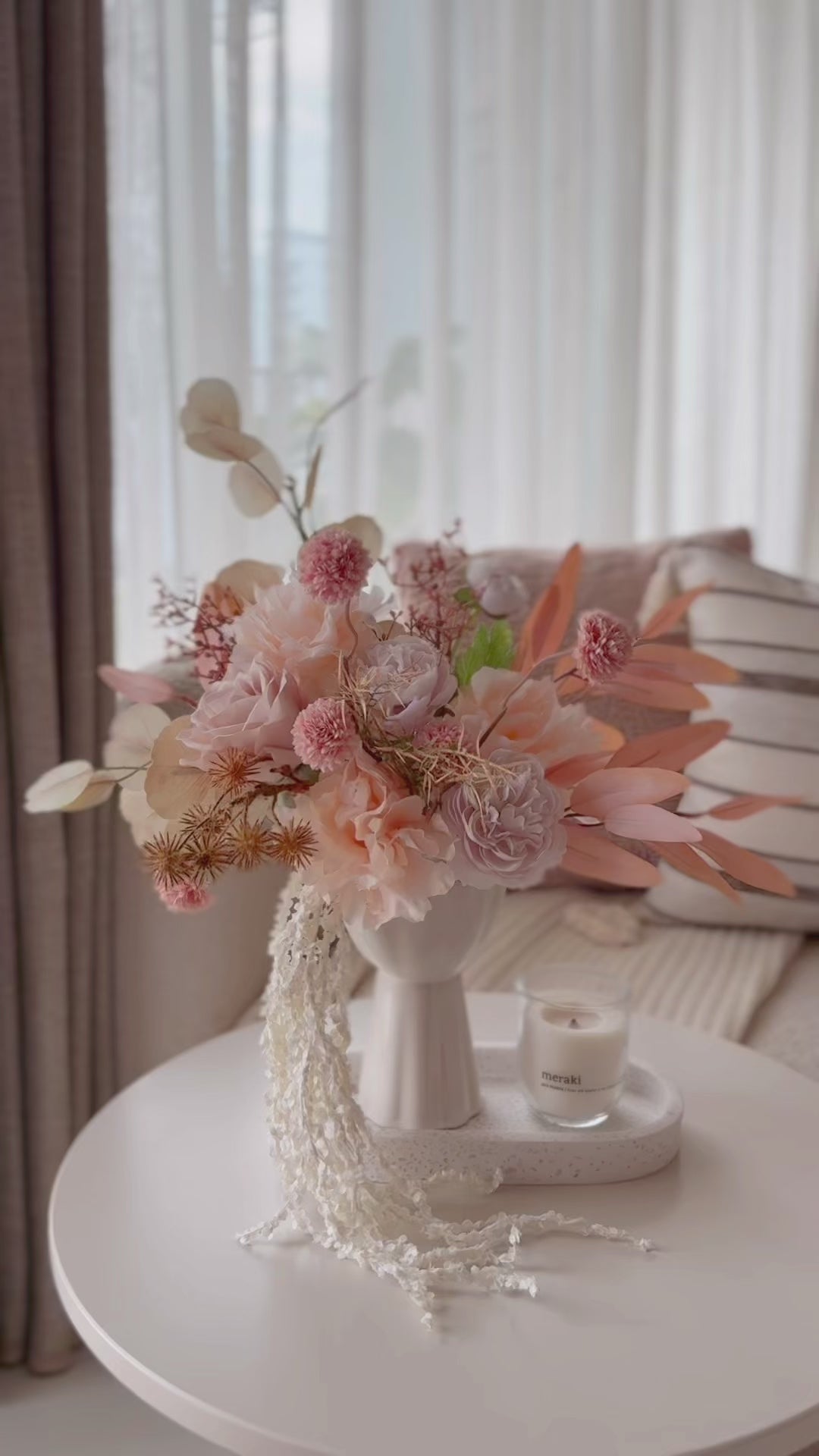 Champagne Blush Bloom in the Vase  (1-sided)