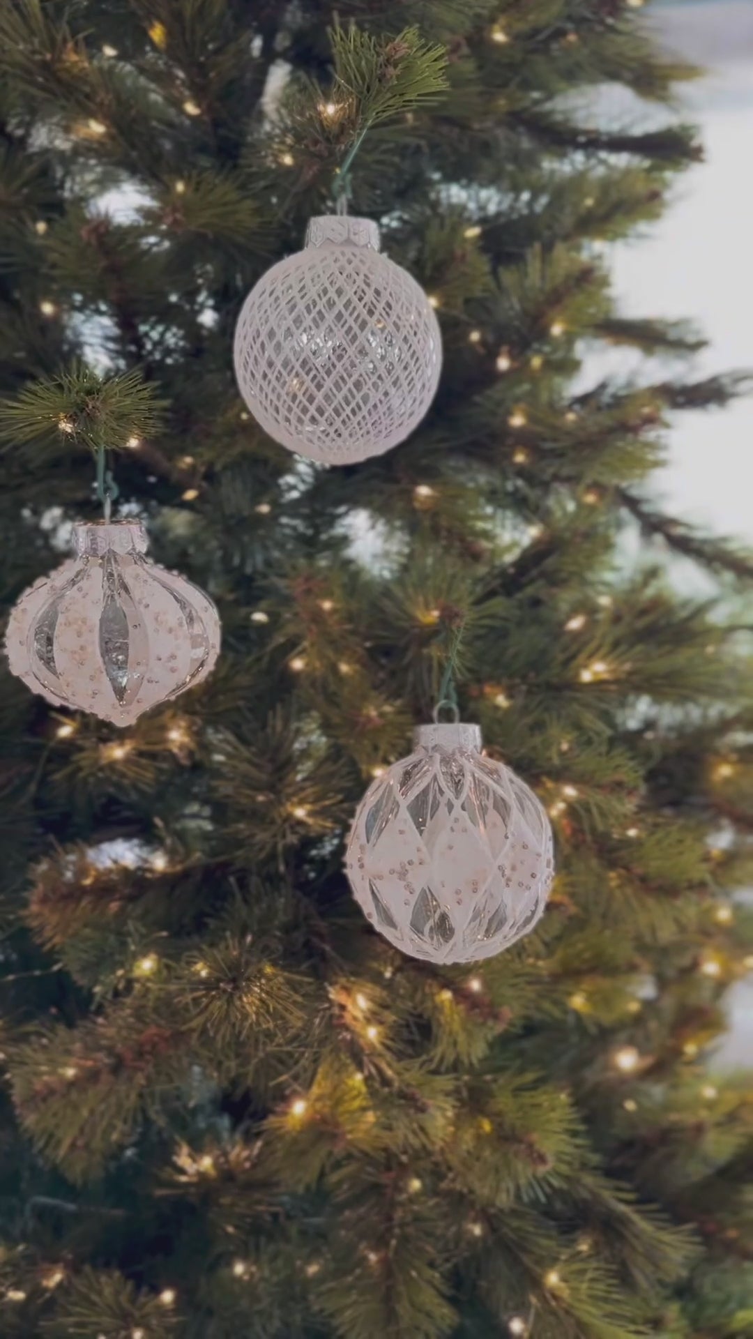 PRE-ORDER (17-23 Oct): Frosted Elegance 8cm Bauble Set (set of 9)