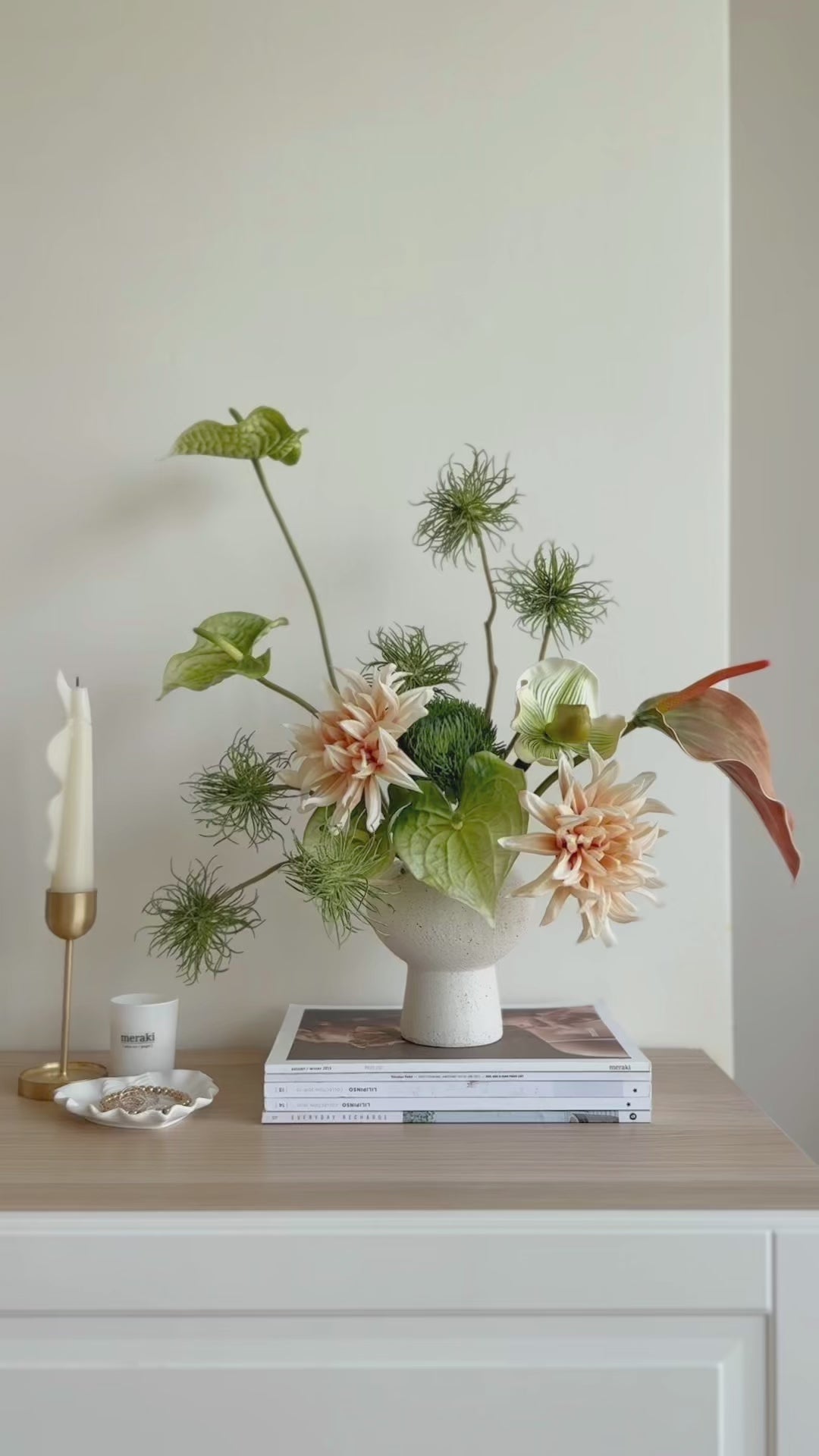 Botanical Silhouette in the Pot (1-sided)