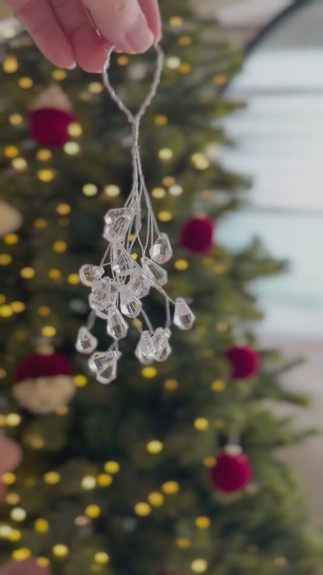 PRE-ORDER (24-28 Nov): Crystal Dew Ornament