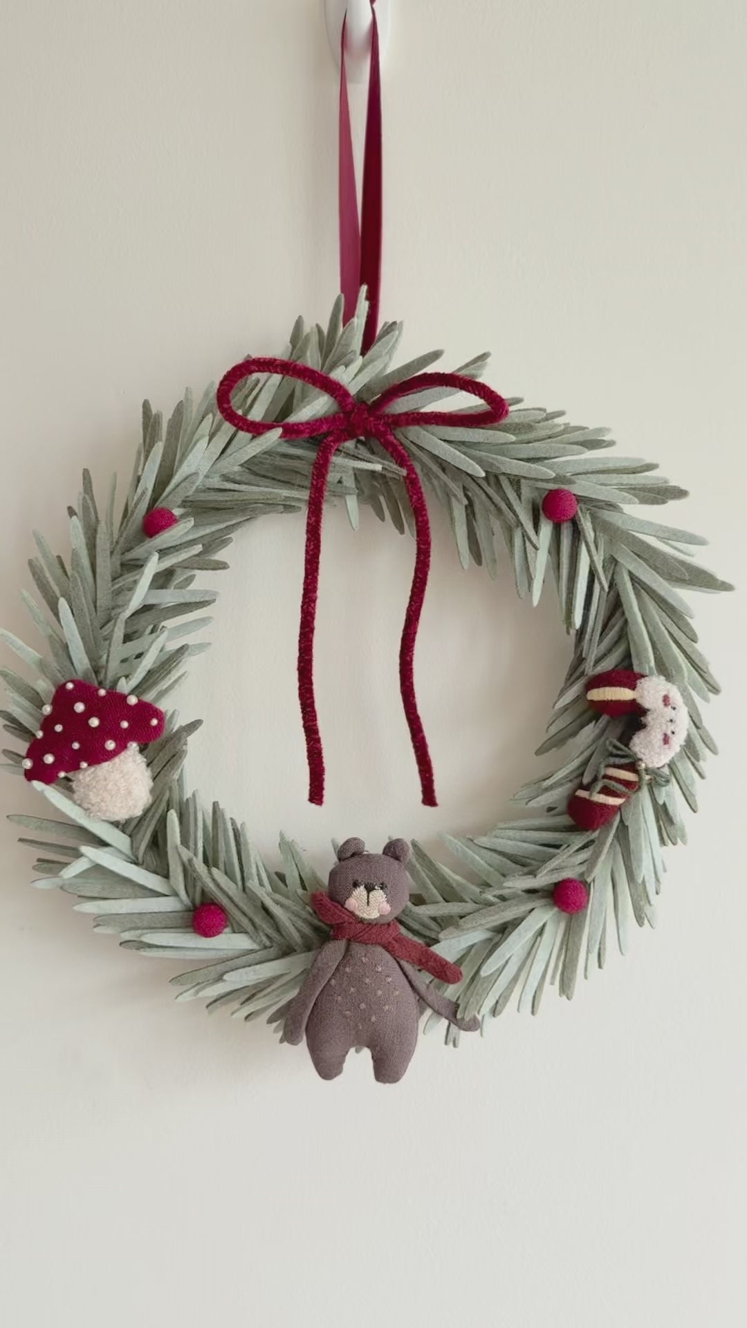 Beary Merry Christmas Wreath
