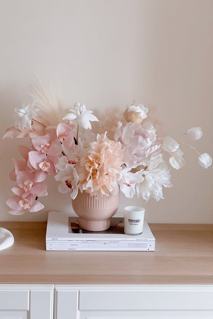 Blushing Elegance in the Pot (1 sided)