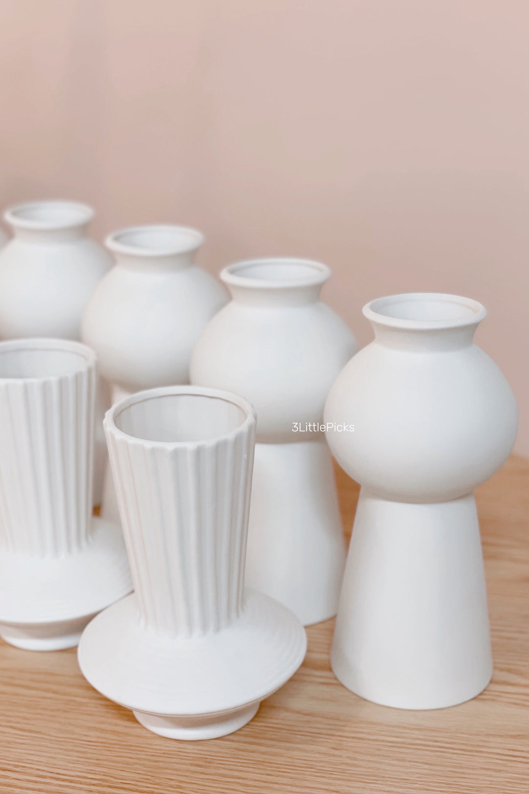 Simple Raw White Sculptural Decor Vase