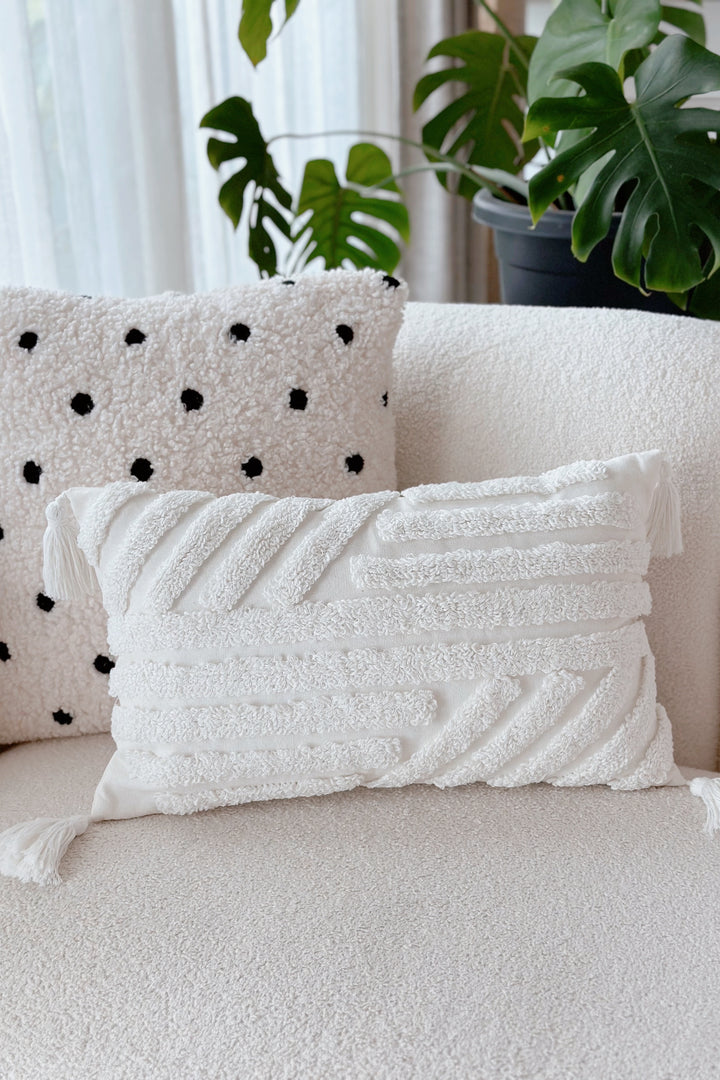 3D White Pattern Waist Cushion Cover