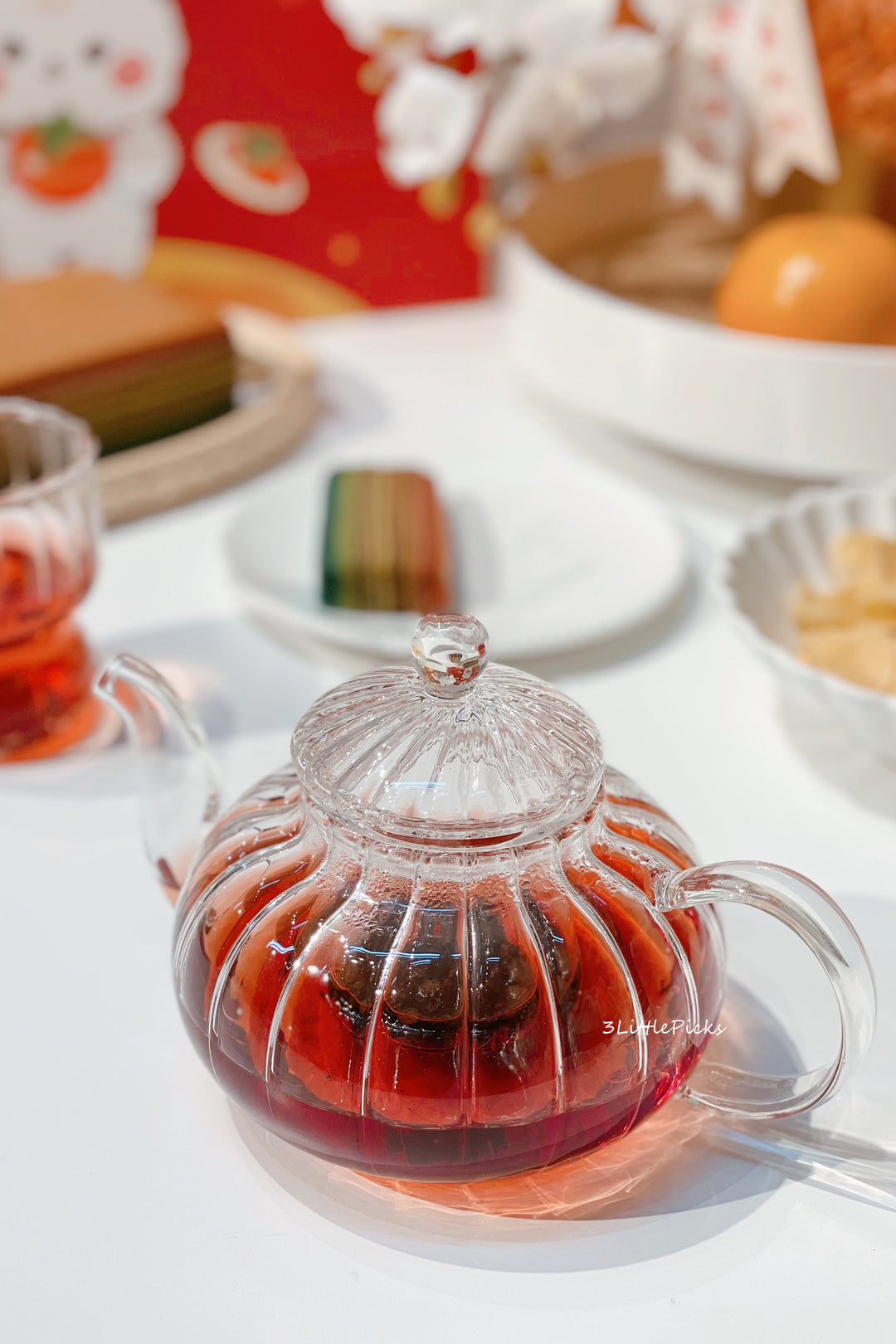 Elegant Pumpkin Low Glass Teapot With Strainer