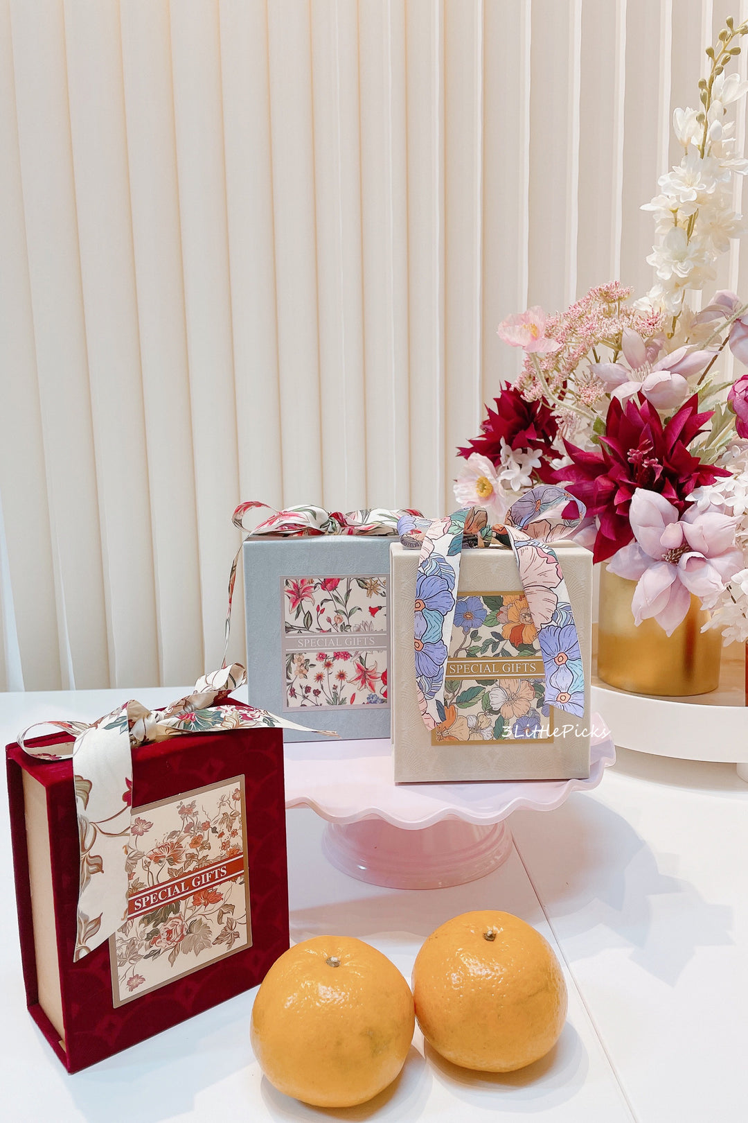 Lux Small Gift Boxes with Ribbon