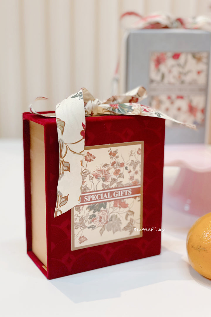 Lux Small Gift Boxes with Ribbon