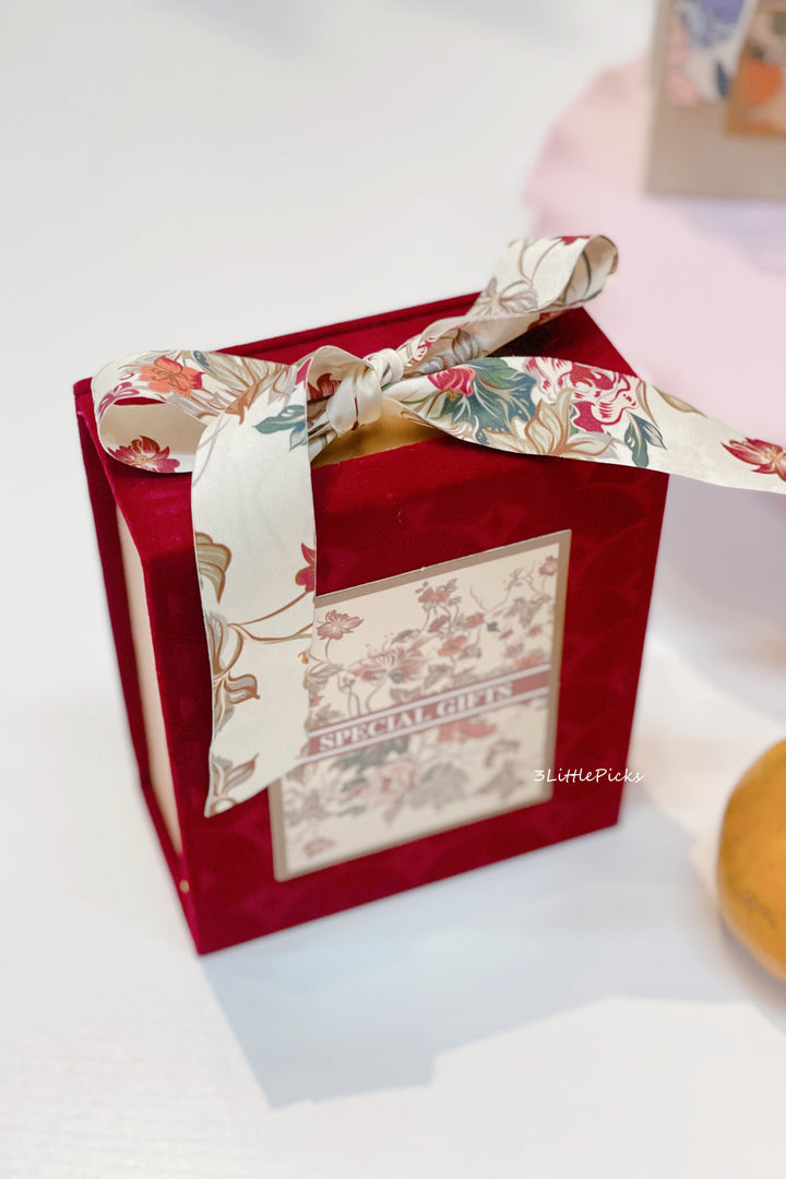 Lux Small Gift Boxes with Ribbon