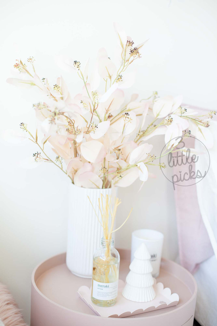 Pale Pink Eucalyptus Foliage Stems, Decor, 3littlepicks - 3LittlePicks