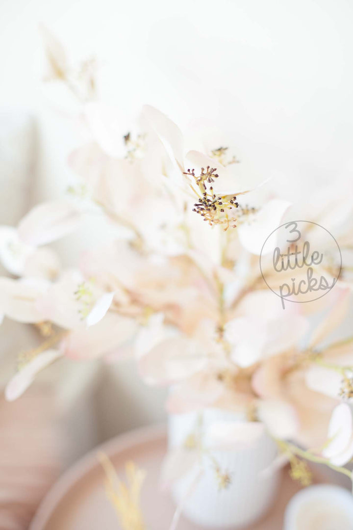 Pale Pink Eucalyptus Foliage Stems, Decor, 3littlepicks - 3LittlePicks