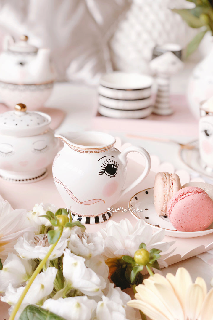 Pretty Open Eyes and Bow Milk Jar