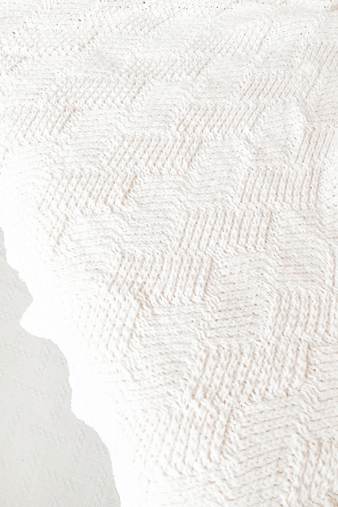 Cream White Knitted Throw