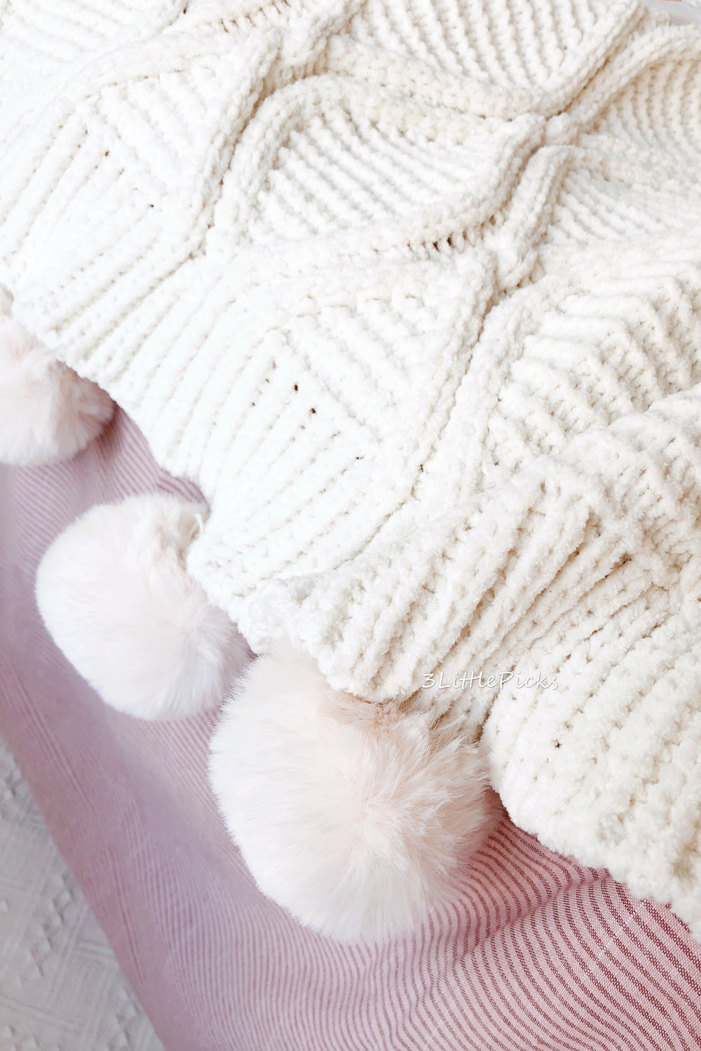 COMING BACK: Cream Faux Fur Pom Chenille Throw, Textile, 3LittlePicks - 3LittlePicks